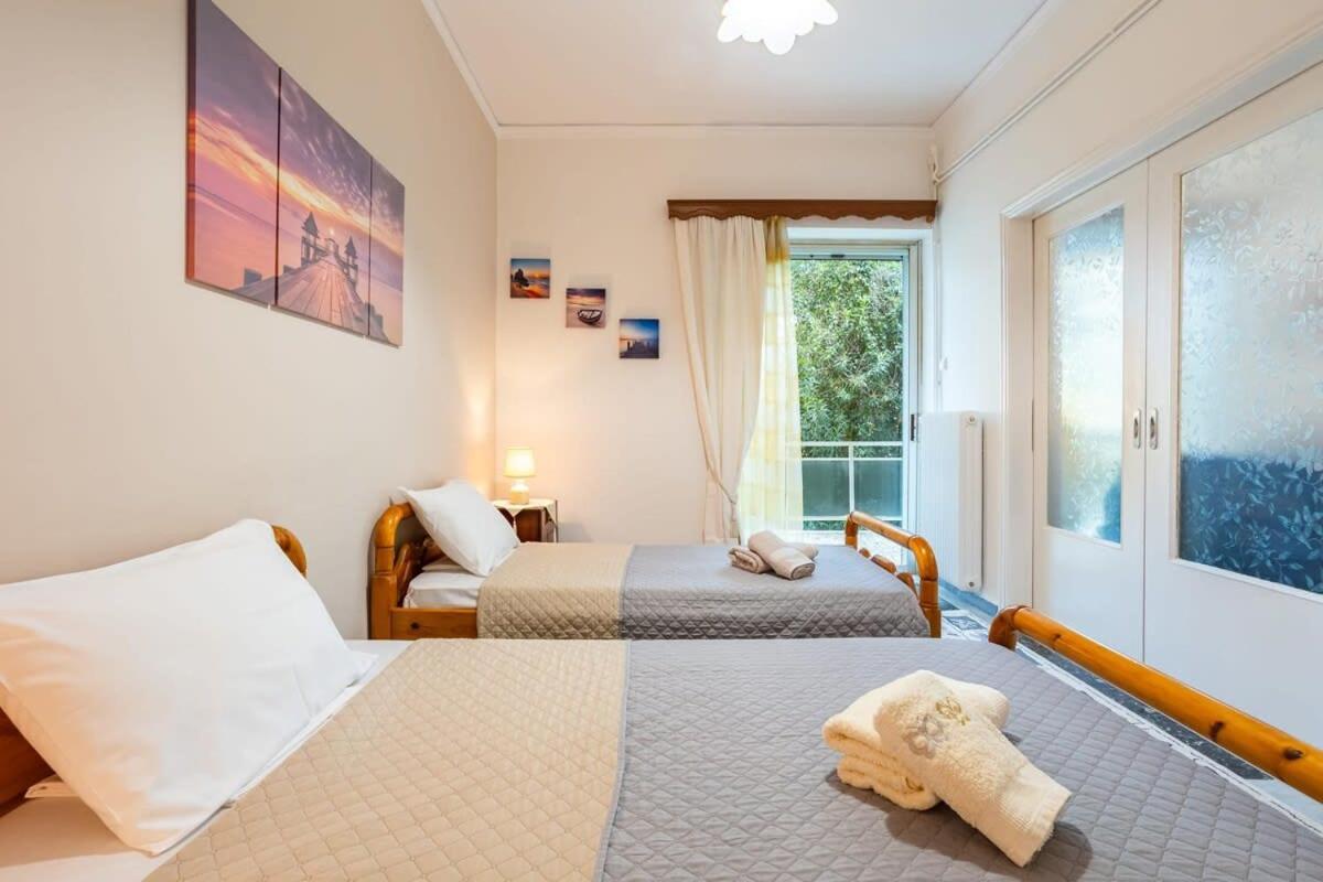 Seaside Family Haven - Avia'S Spacious Getaway Kültér fotó